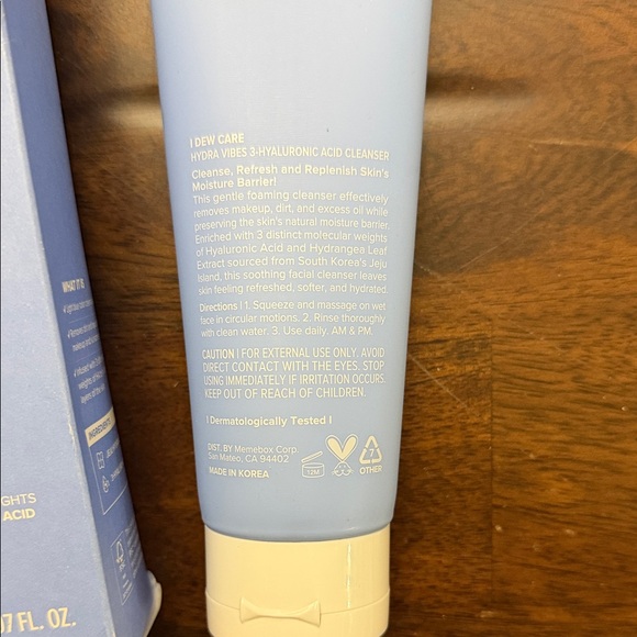 I Dew Care 3-Hyaluronic Acid Cleanser‎ - Light Blue - Picture 2 of 4